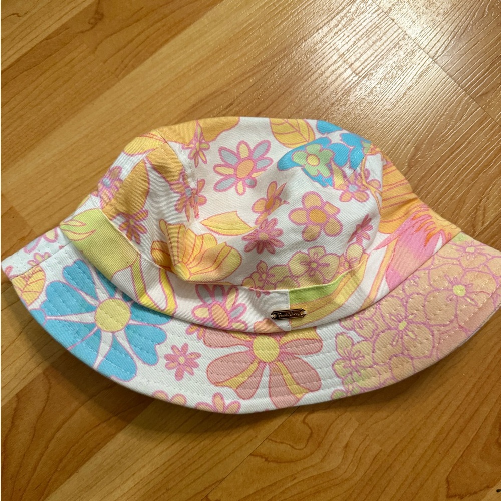 Beach Bunny Scarlett Bucket Hat